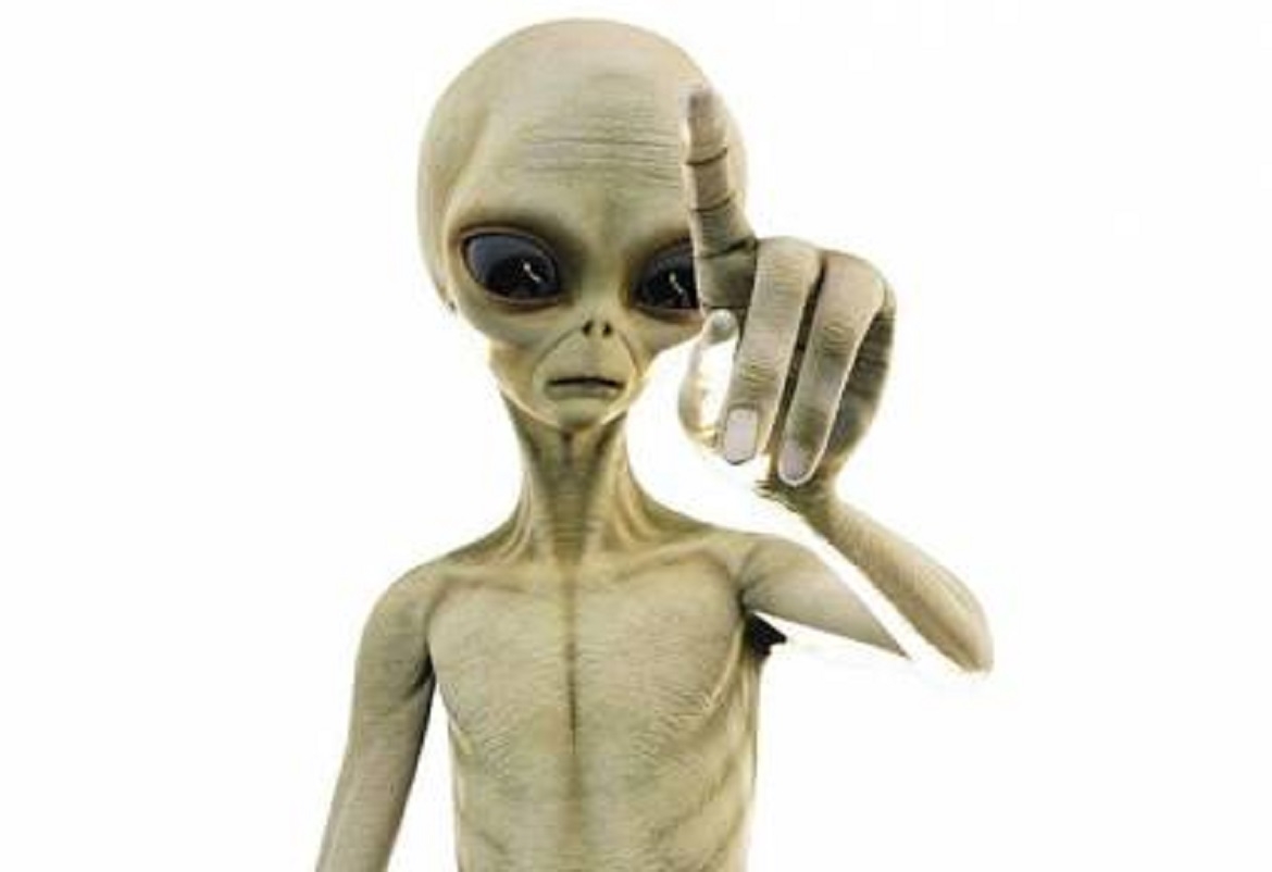 علماء الفلك في حيرة: رسائل غامضة تصل القمر ولا أحد يفهم معناها